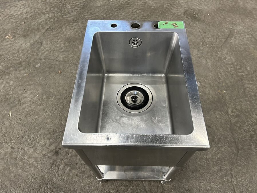 中古厨房機器入荷情報‼️タニコー　1槽シンク　サイズ約 幅450×奥行600×高さ800mmシンク内写真