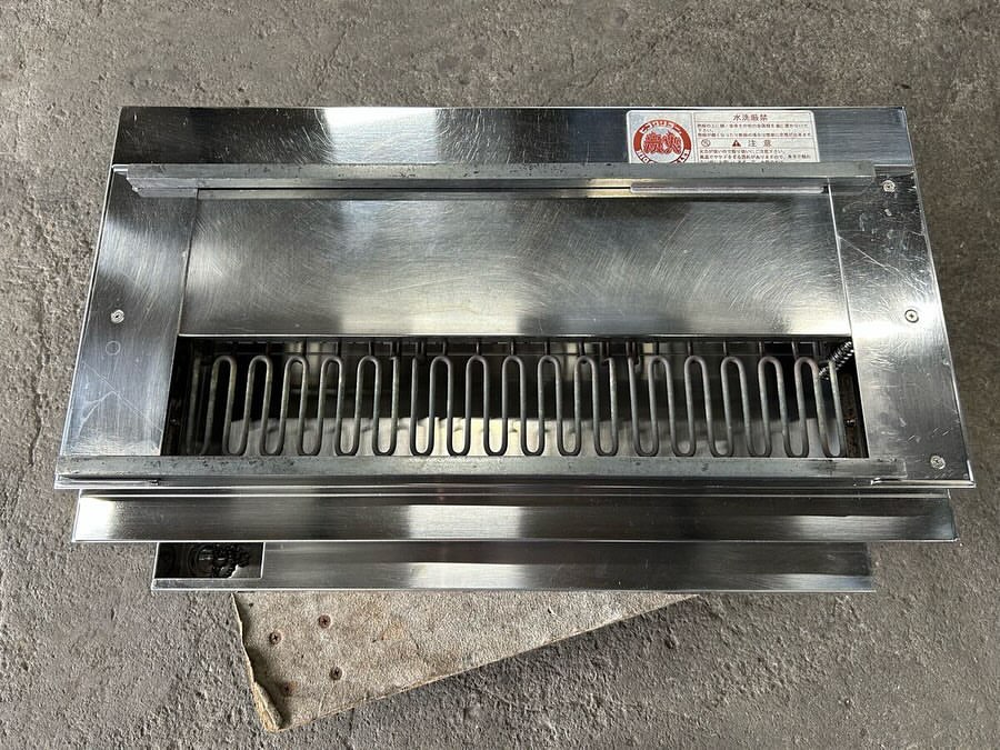 中古厨房機器入荷情報‼️ヒゴグリラー 焼き鳥タイプ上部写真