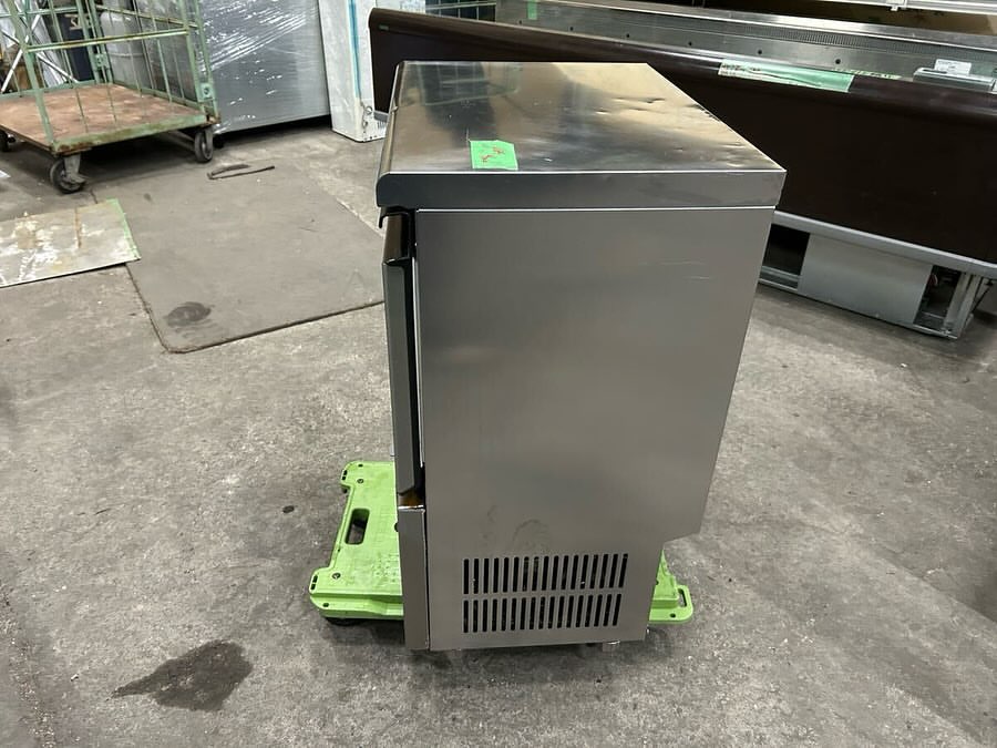 中古厨房機器入荷情報‼️ホシザキ製氷機45k　IM-45M-1側面写真