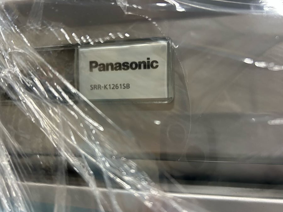厨房機器入荷情報‼️パナソニック4ドア冷蔵庫SRR-K1261SB未使用品型番写真