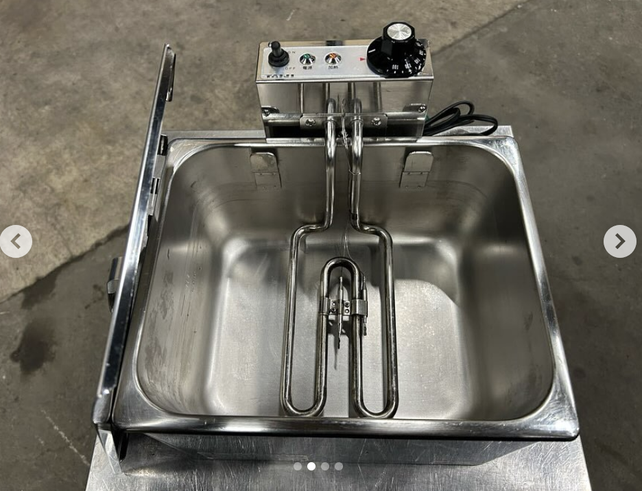 中古厨房機器入荷情報‼️タニコー電気フライヤーTF-40A 100V2022年式上部写真