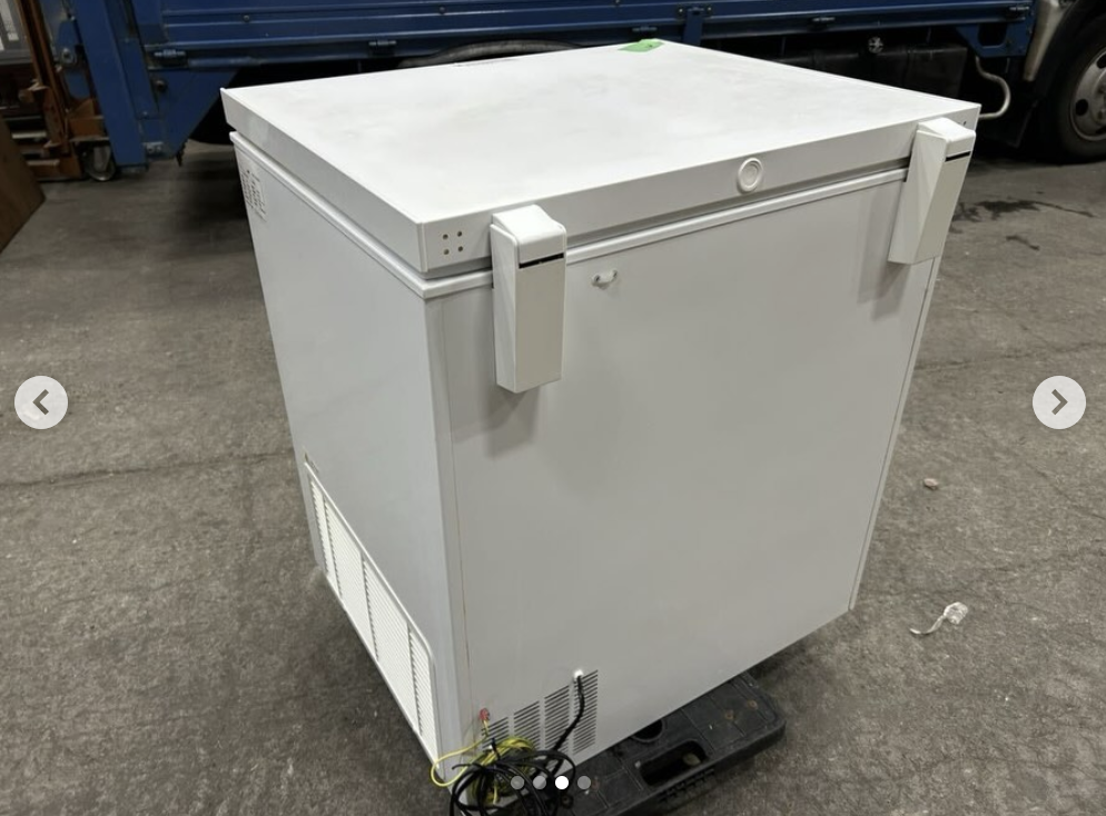 中古厨房機器入荷情報‼️ダイレイフリーザー D-201D2斜め後ろ写真